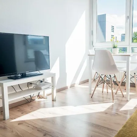 Helle Innenstadt Nahe Schloss Uni Mit Netflix